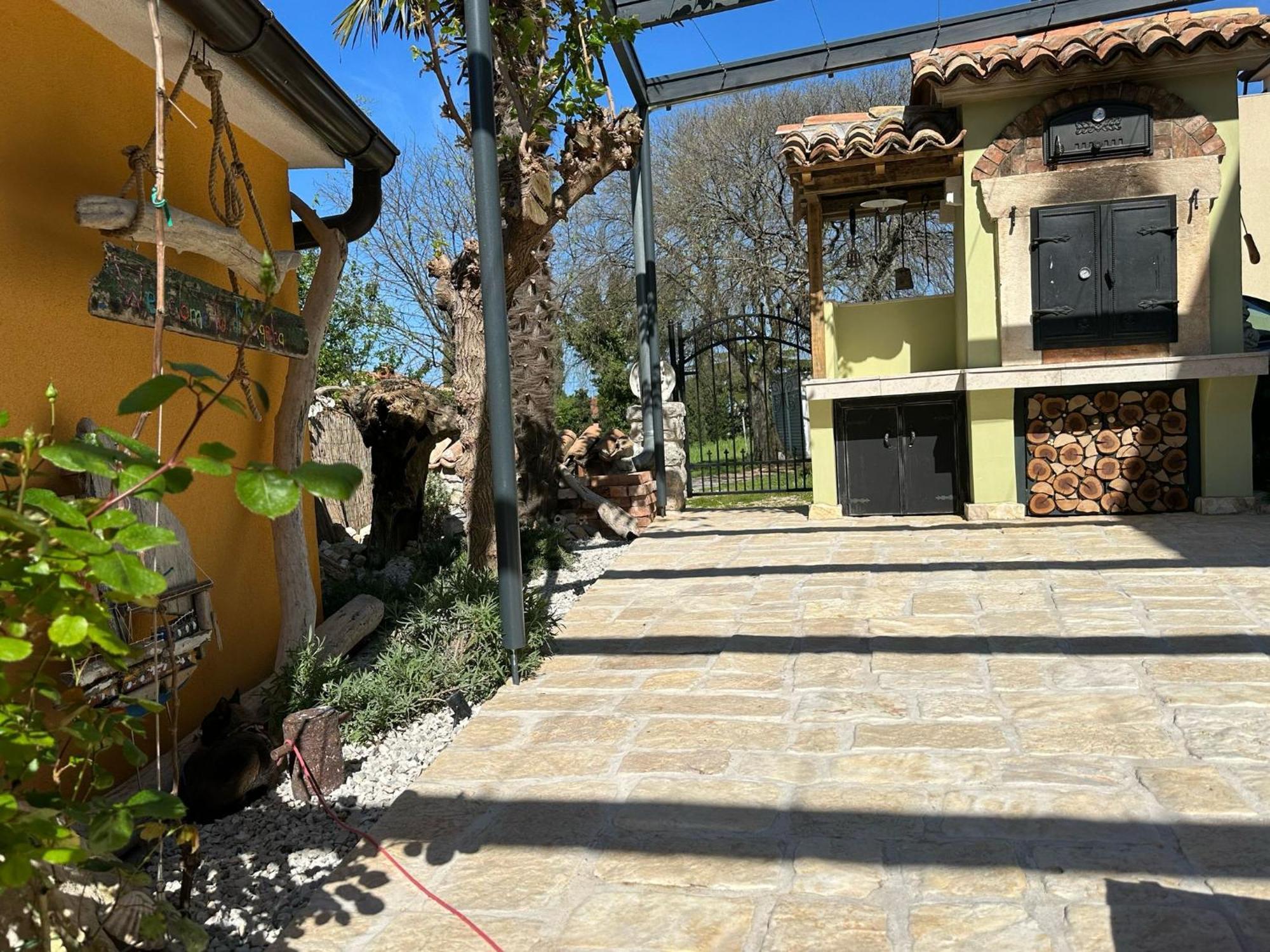 4 You Apartments Mugeba Экстерьер фото